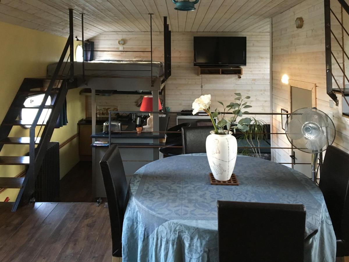Hotel Boat For Guest Issy-les-Moulineaux Zimmer foto