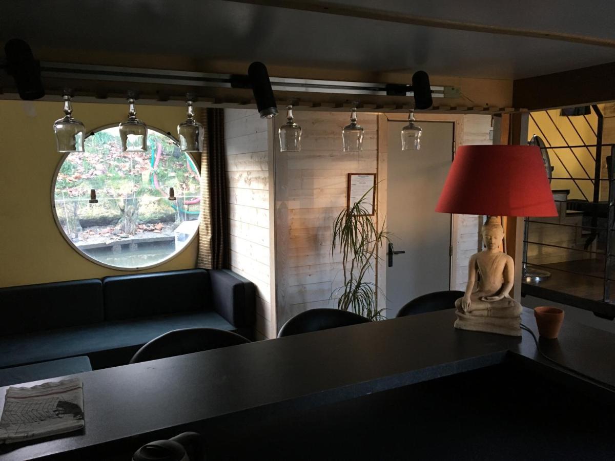 Hotel Boat For Guest Issy-les-Moulineaux Zimmer foto